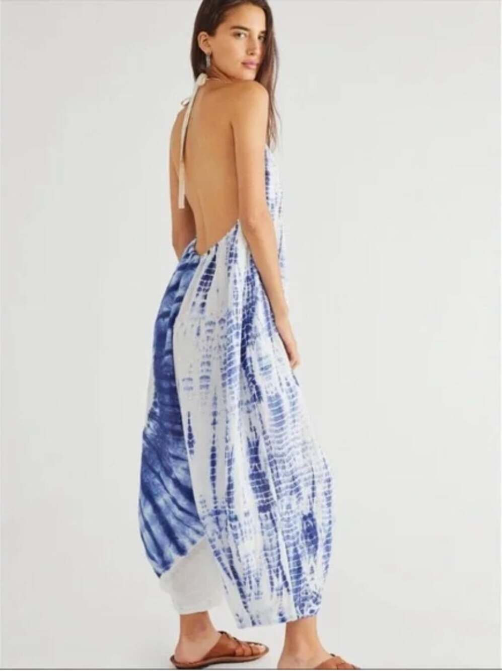 FREE PEOPLE Moody Blues Blue and White Tie Dye Balloon Leg Jumpsuit extra Small